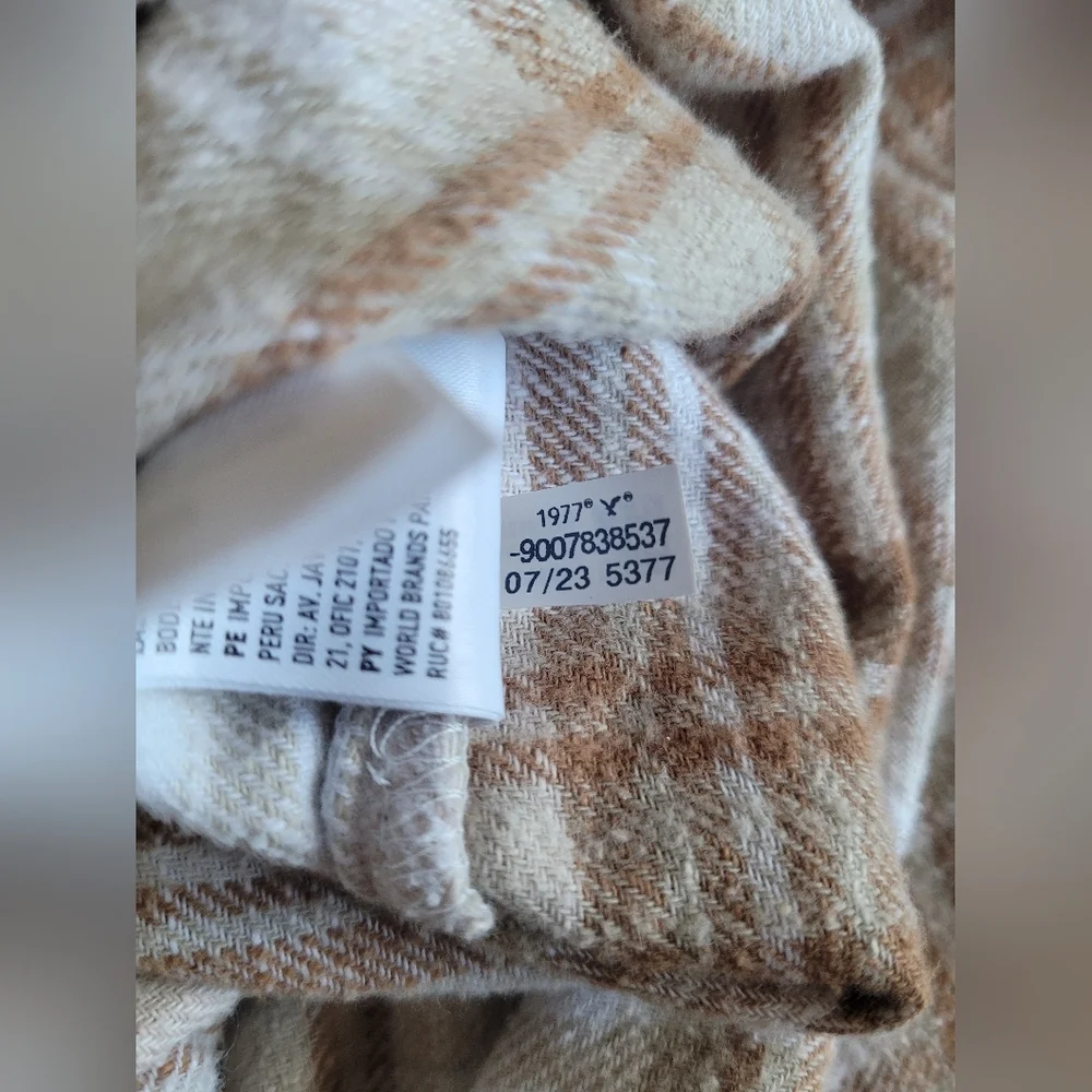 American Eagle Flannel Shirt Size S Brown Cream Plaid Unisex Super Soft Knit